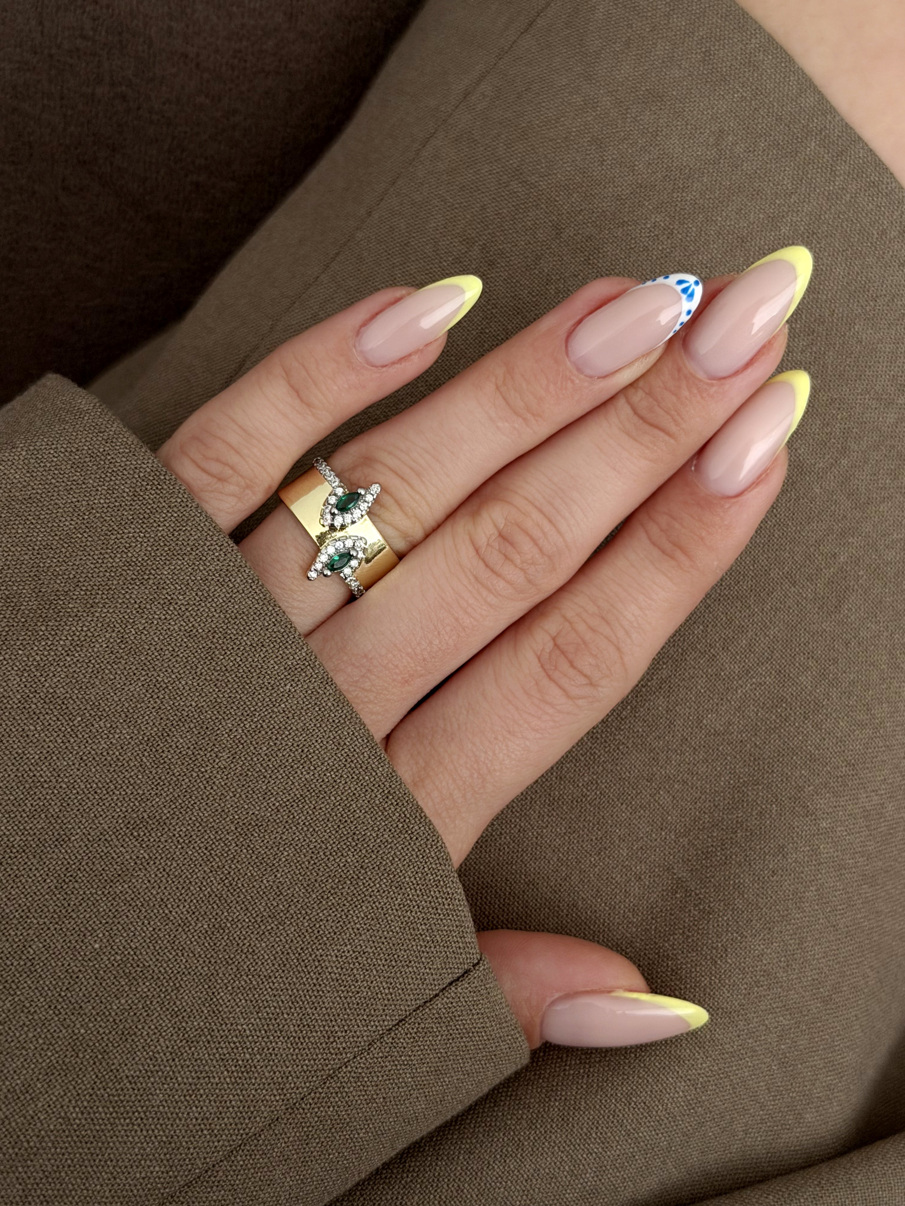 CW1RING0090-gold-wide-band-emerald-marquise-cz-snake-ring-catwalkjewellery wholesale jewelry RINGS Catwalk Jewellery Europe