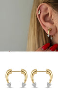 CW1VPEARNG0085-two-tone-smooth-chunky-tube-c-hoop-earrings-catwalkjewellery wholesale jewelry VIP 14K EARRINGS  Catwalk Jewellery Europe