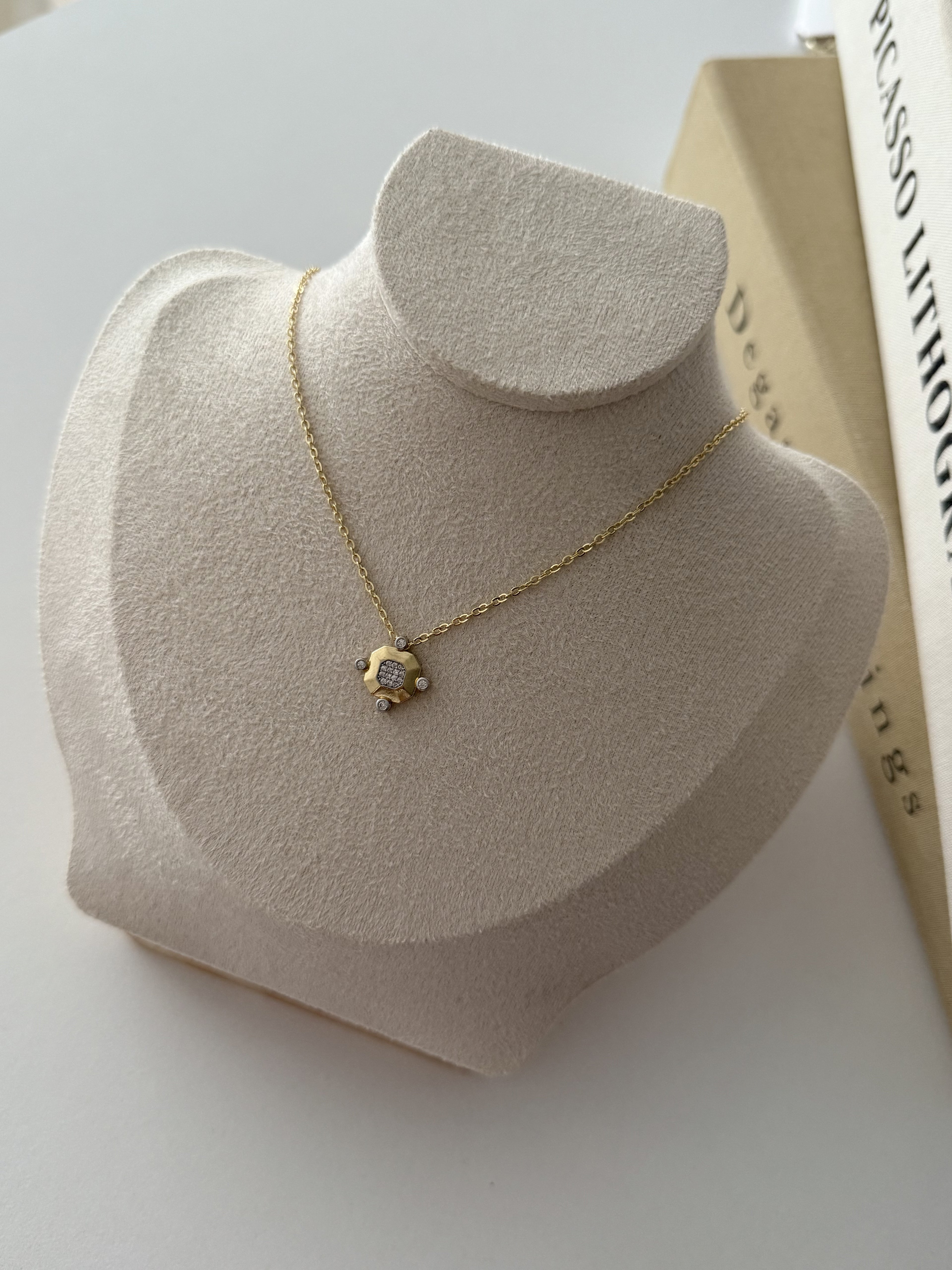 MY1VPNKLC0022 gold-necklace-stainless-steel-waterproof-layered-trendy-wholesale-myaccessories wholesale jewelry NECKLACE  Catwalk Jewellery Europe