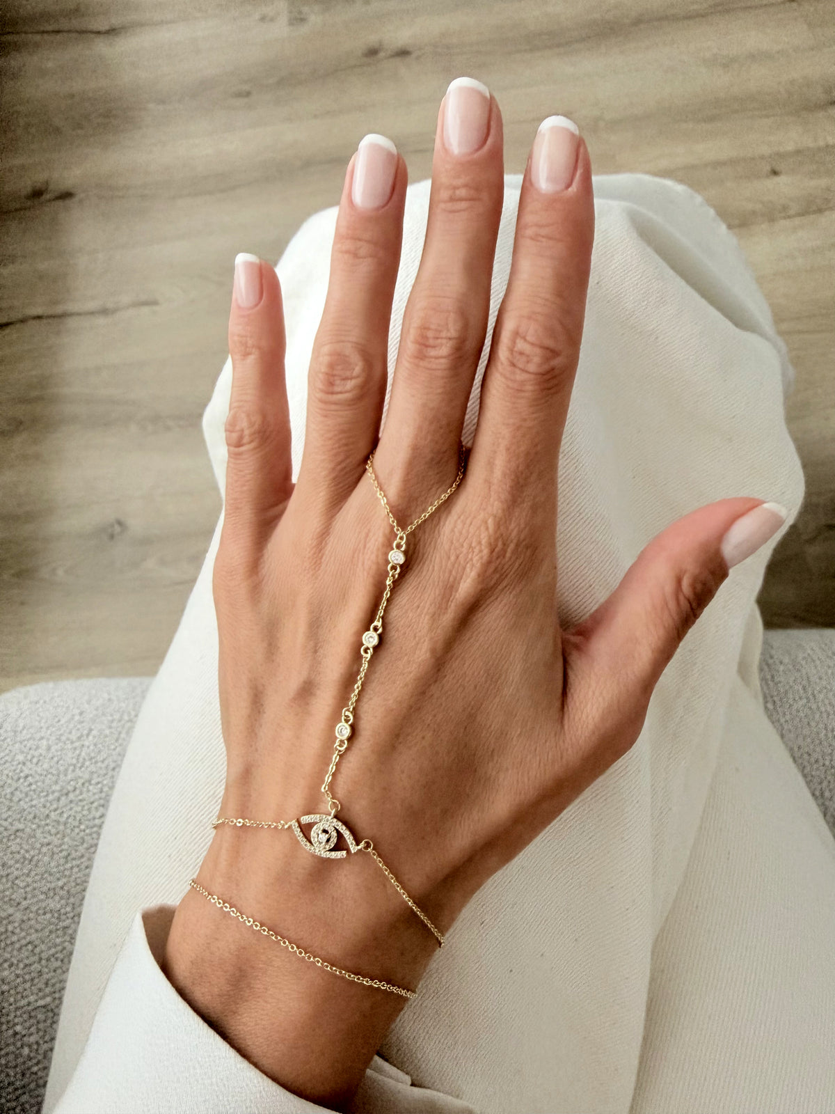 Gold Teardrop Crystal Station Hand Chain - CW1HANDCHAIN00138 | Wholesale Stainless Steel Jewelry Catwalk Jewellery Europe