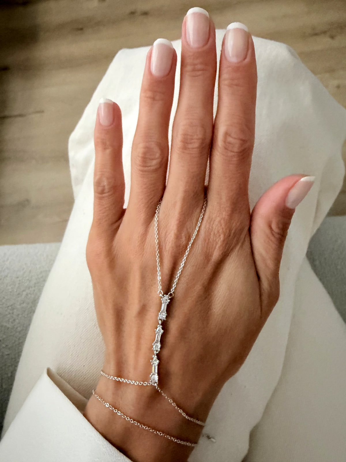 Silver Plated Stainless Steel Baguette CZ Bar Hand Chain Bracelet - CW1HANDCHAIN00192 | Wholesale Stainless Steel Jewelry Catwalk Jewellery Europe