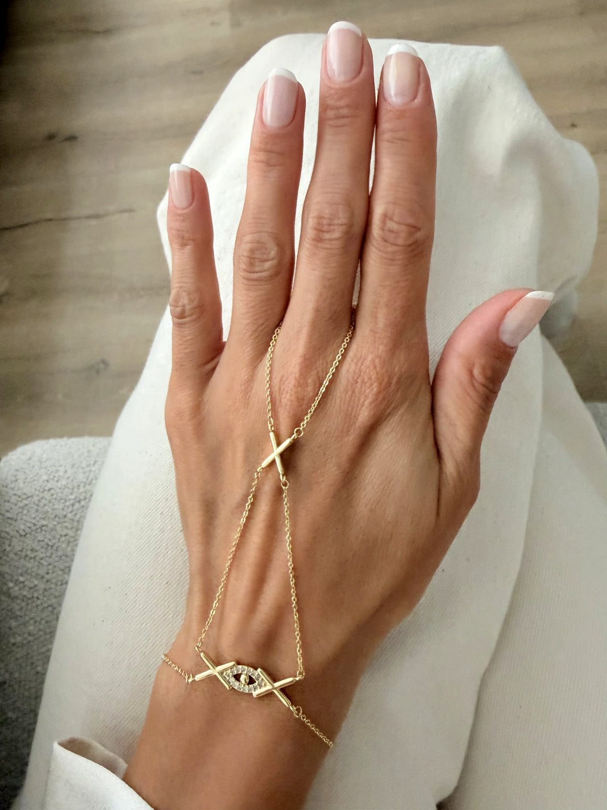 18K Gold Plated Stainless Steel X Bar Pave CZ Evil Eye Drape Hand Chain Bracelet - CW1HANDCHAIN00207 | Wholesale Stainless Steel Jewelry Catwalk Jewellery Europe