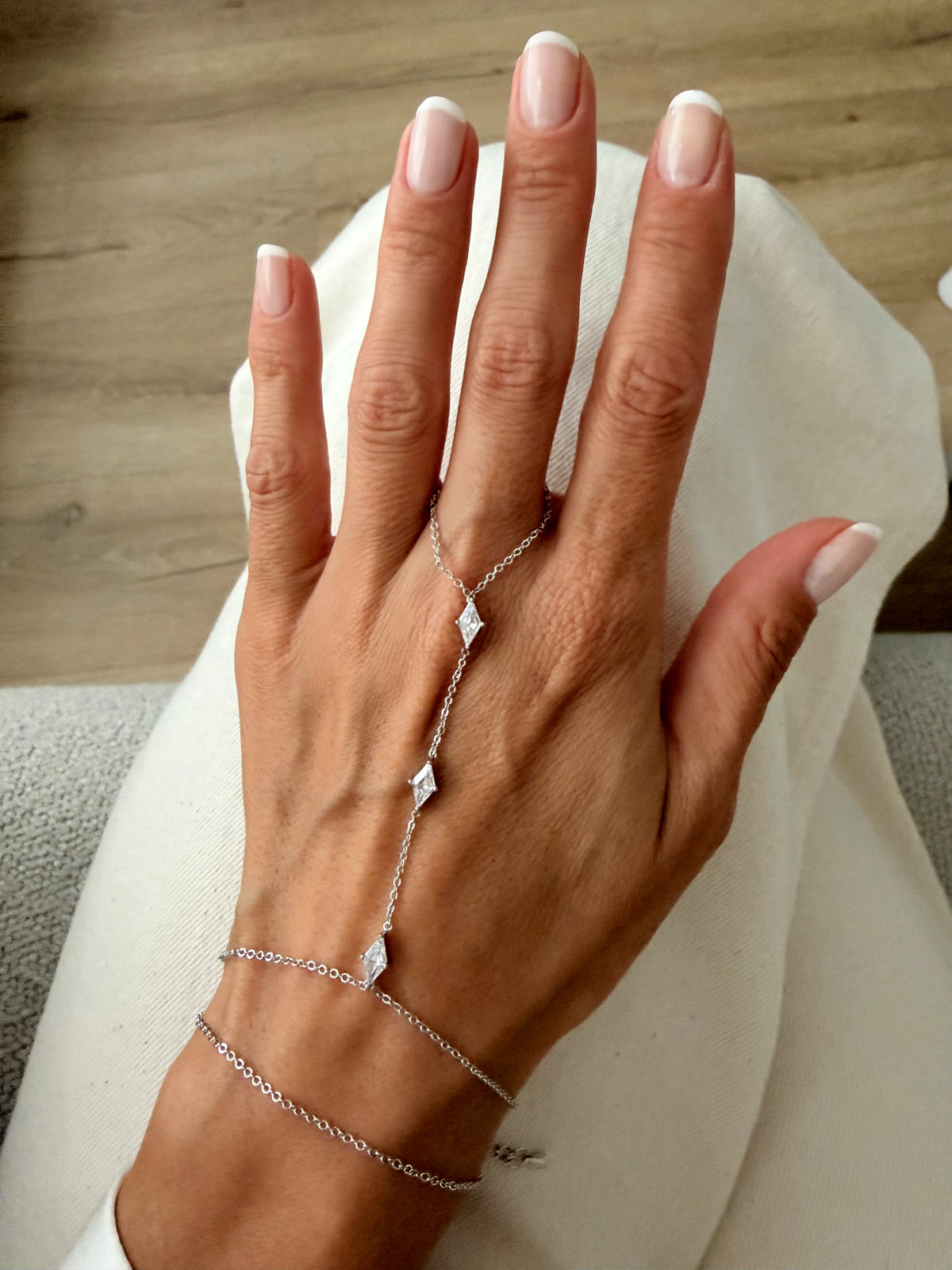 Silver Plated Stainless Steel Marquise CZ Station Hand Chain Bracelet - CW1HANDCHAIN00214 | Wholesale Stainless Steel Jewelry Catwalk Jewellery Europe