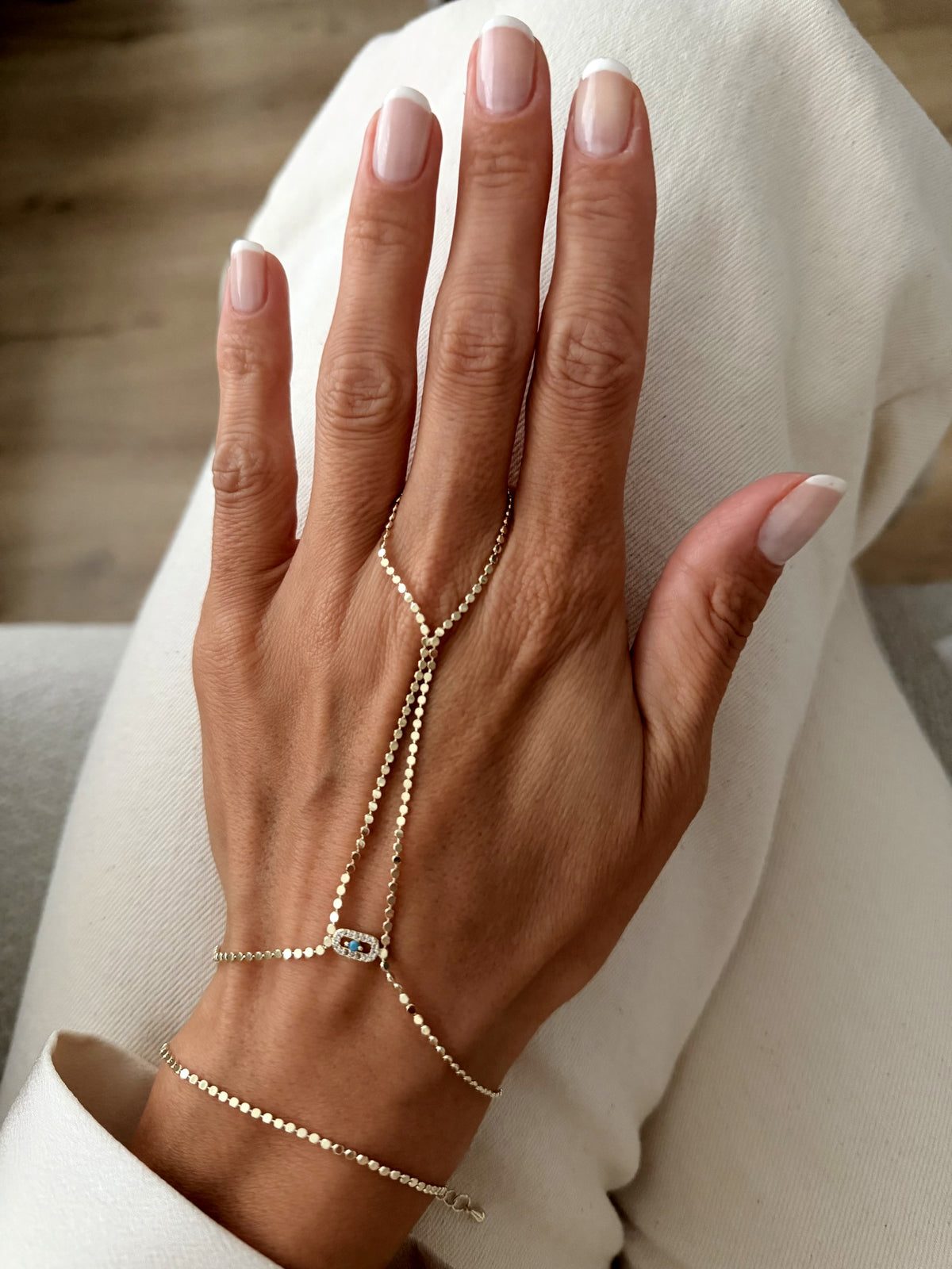 18K Gold Plated Stainless Steel Disc Sequin Pave CZ Evil Eye Hand Chain Bracelet - CW1HANDCHAIN00219 | Wholesale Stainless Steel Jewelry Catwalk Jewellery Europe
