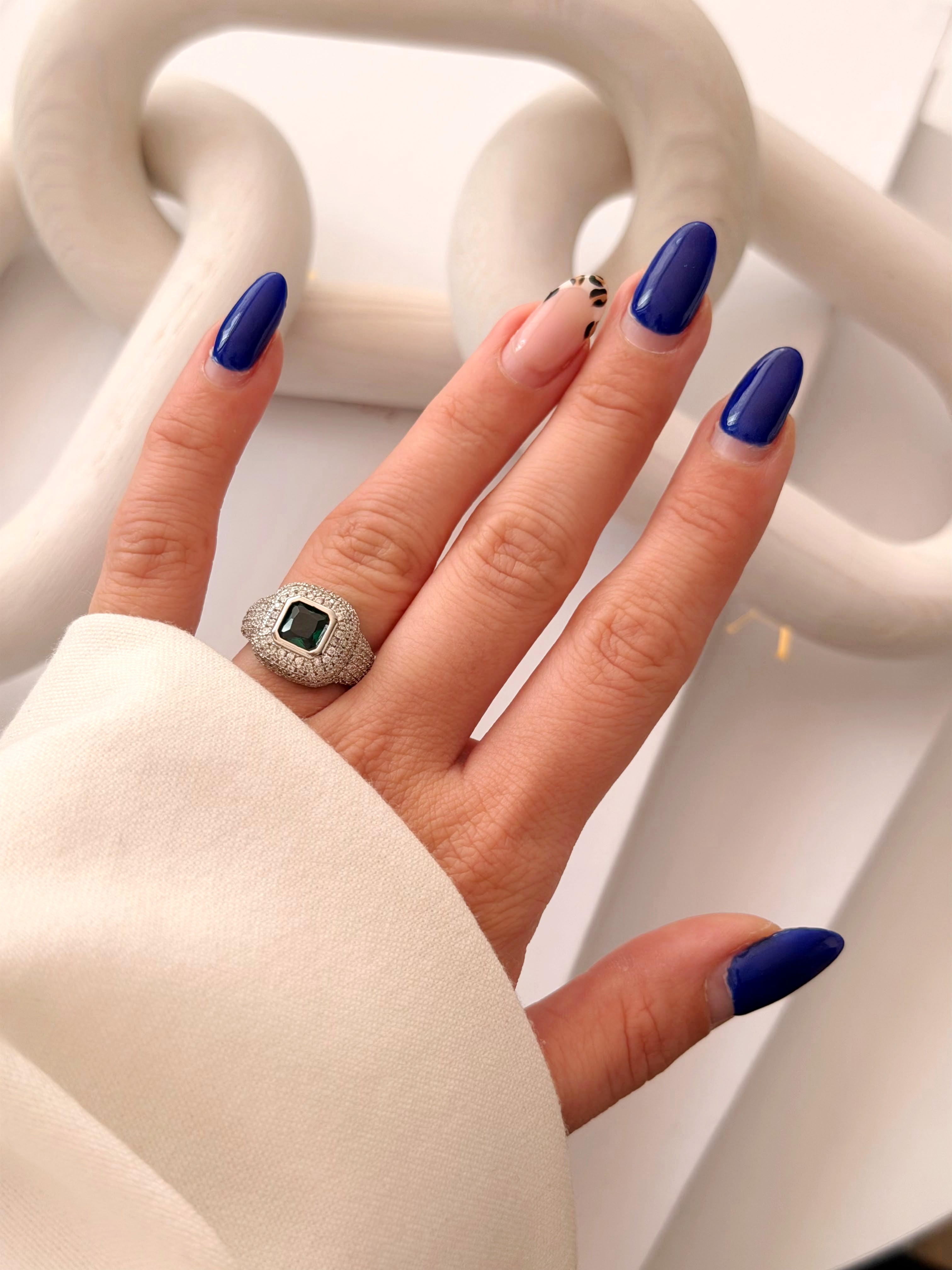 CW1RING00107-silver-cz-pave-emerald-cut-green-stone-signet-ring-catwalkjewellery wholesale jewelry RINGS Catwalk Jewellery Europe