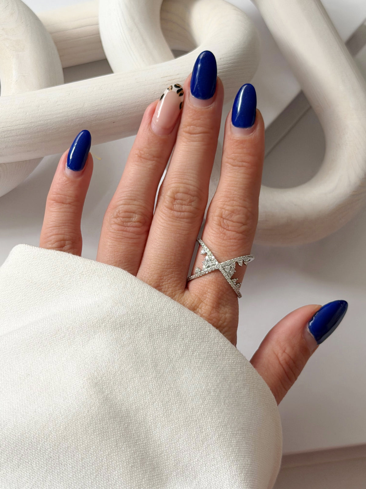 Silver CZ Pave Criss Cross X Statement Ring - CW1RING00126 | Wholesale Stainless Steel Jewelry Catwalk Jewellery Europe