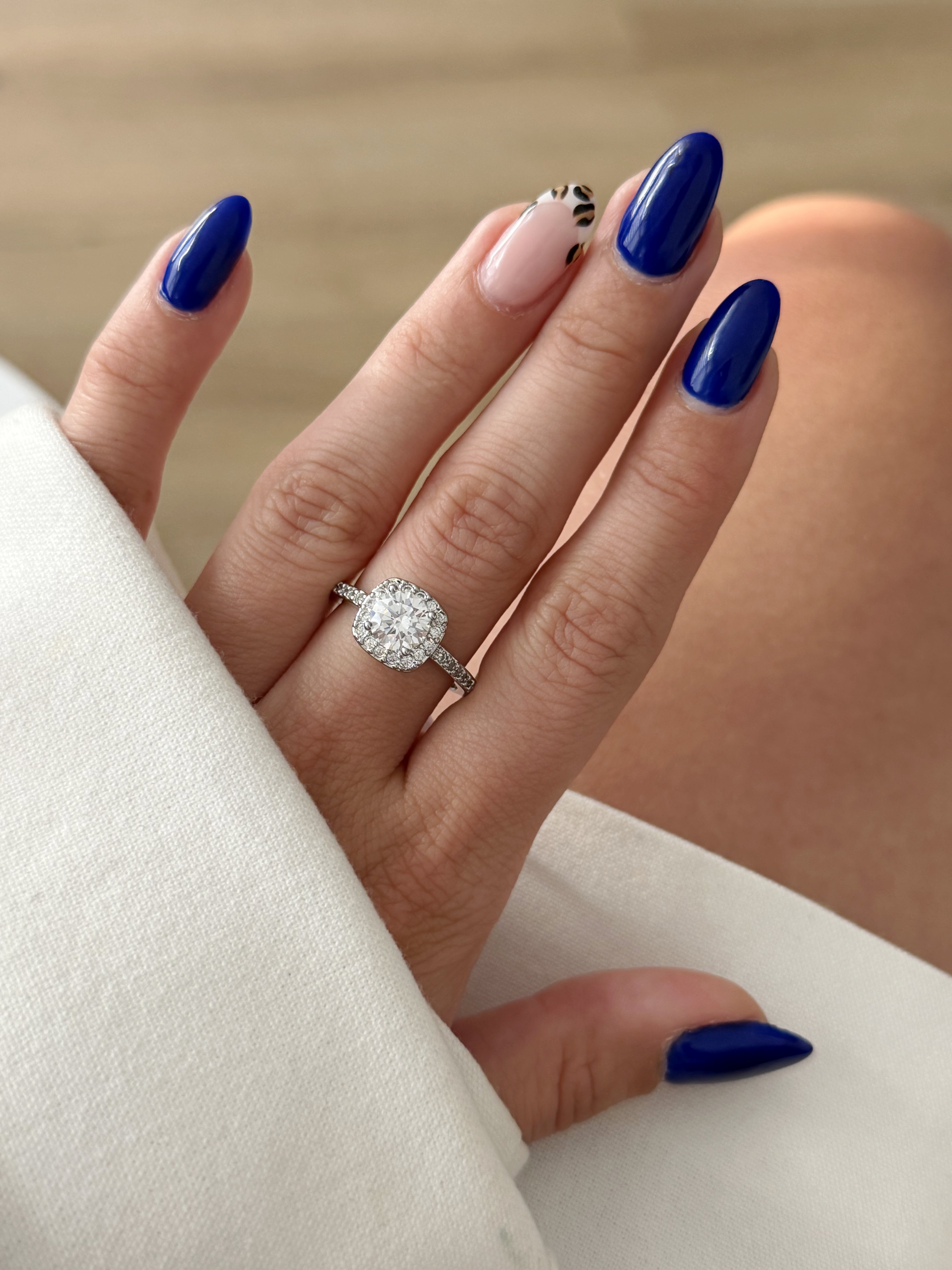 CW1RING00131-silver-cushion-halo-round-cz-solitaire-engagement-ring-catwalkjewellery wholesale jewelry RINGS Catwalk Jewellery Europe