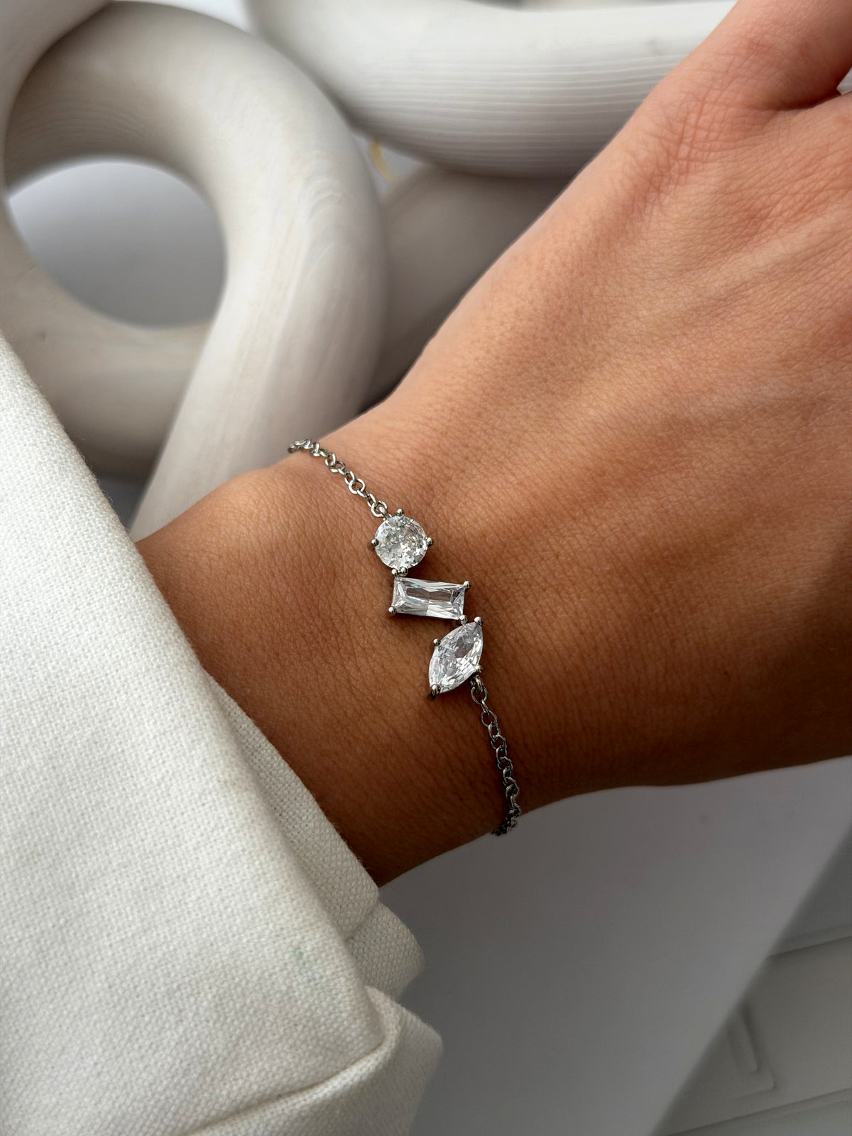 CW1VPBRCLT005-silver-mixed-cut-cz-cluster-station-chain-bracelet-catwalkjewellery wholesale jewelry BRACELETS  Catwalk Jewellery Europe