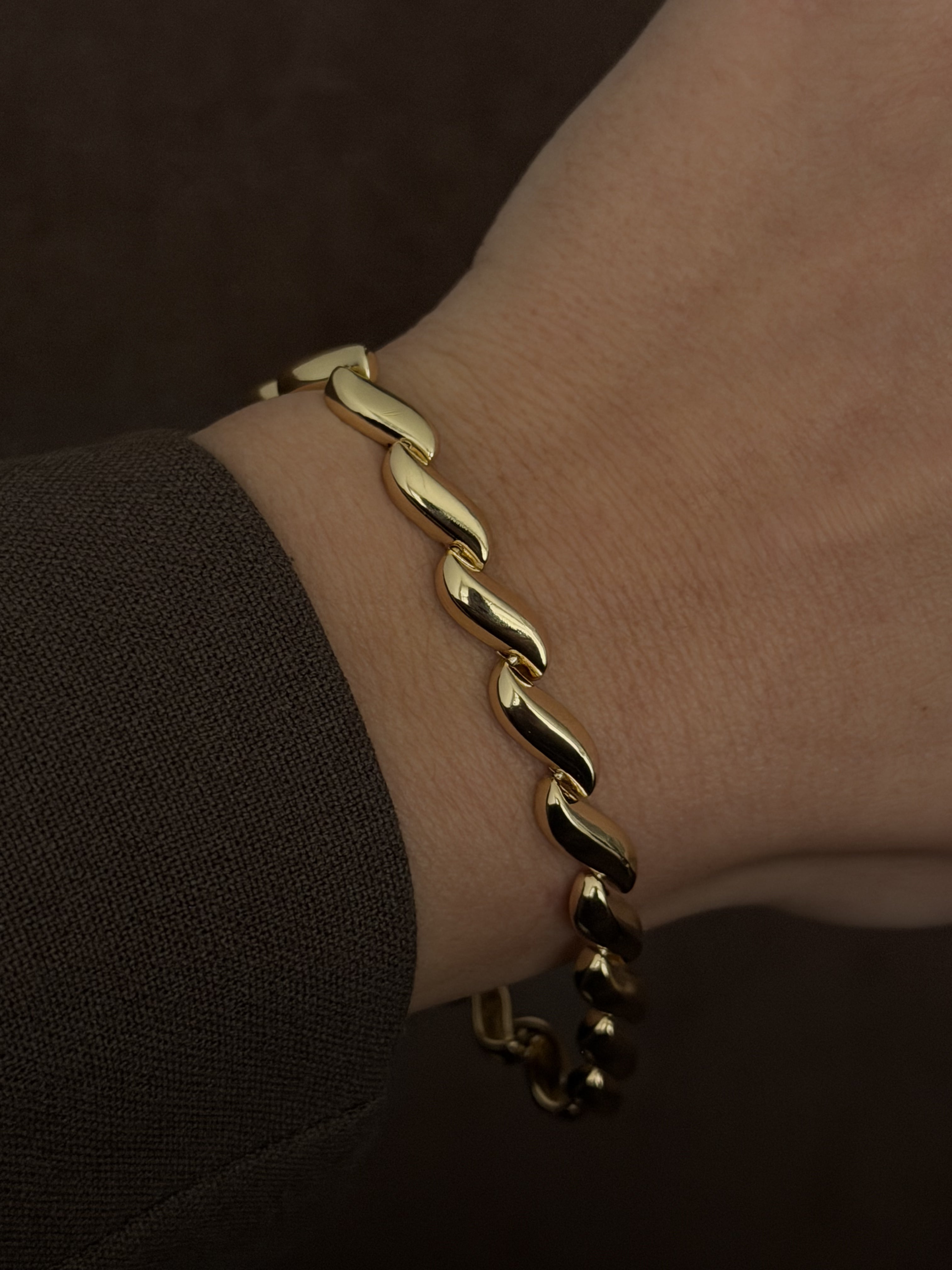MY1VPBRCL001 gold-bracelet-stainless-steel-wholesale-myaccessories wholesale jewelry BRACELETS  Catwalk Jewellery Europe