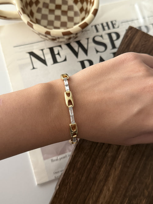 MY1VPBRCL006 gold-bracelet-stainless-steel-wholesale-myaccessories wholesale jewelry BRACELETS  Catwalk Jewellery Europe