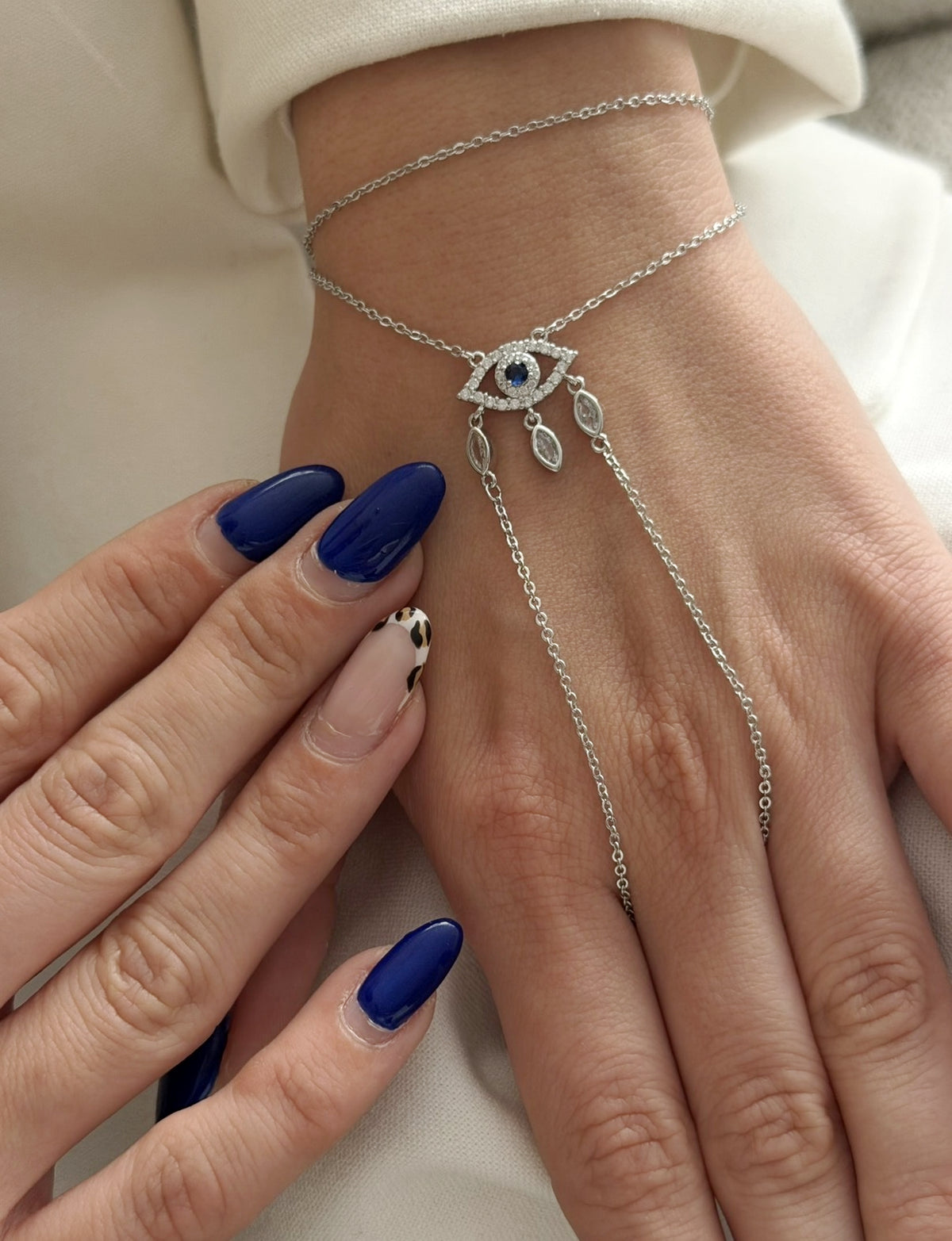 Silver CZ Pave Evil Eye Marquise Dangle Hand Chain - CW1HANDCHAIN0020 | Wholesale Stainless Steel Jewelry Catwalk Jewellery Europe
