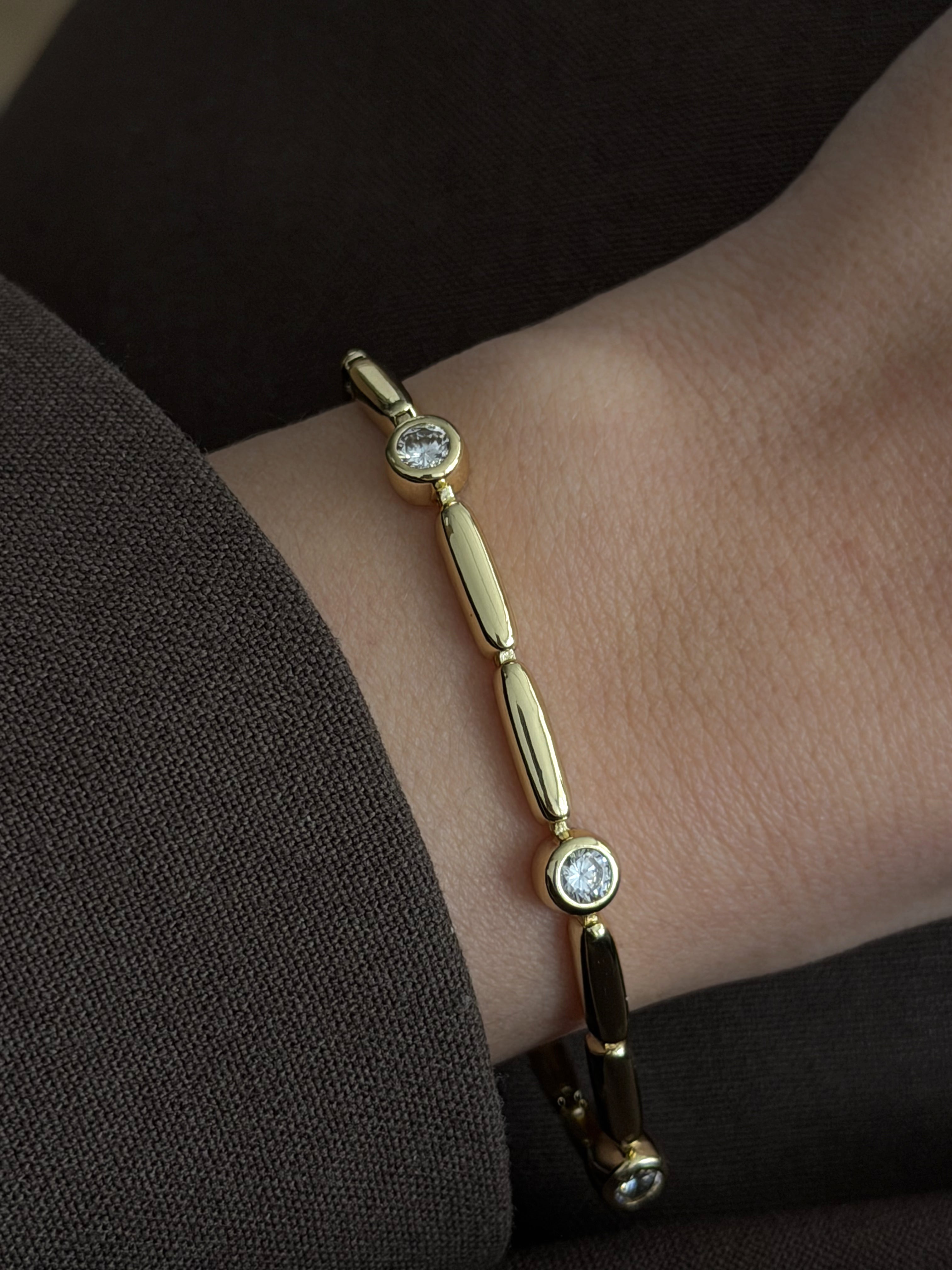 CW1VPBRCLT0029-gold-bezel-set-cz-and-polished-bar-link-bracelet-catwalkjewellery wholesale jewelry BRACELETS  Catwalk Jewellery Europe