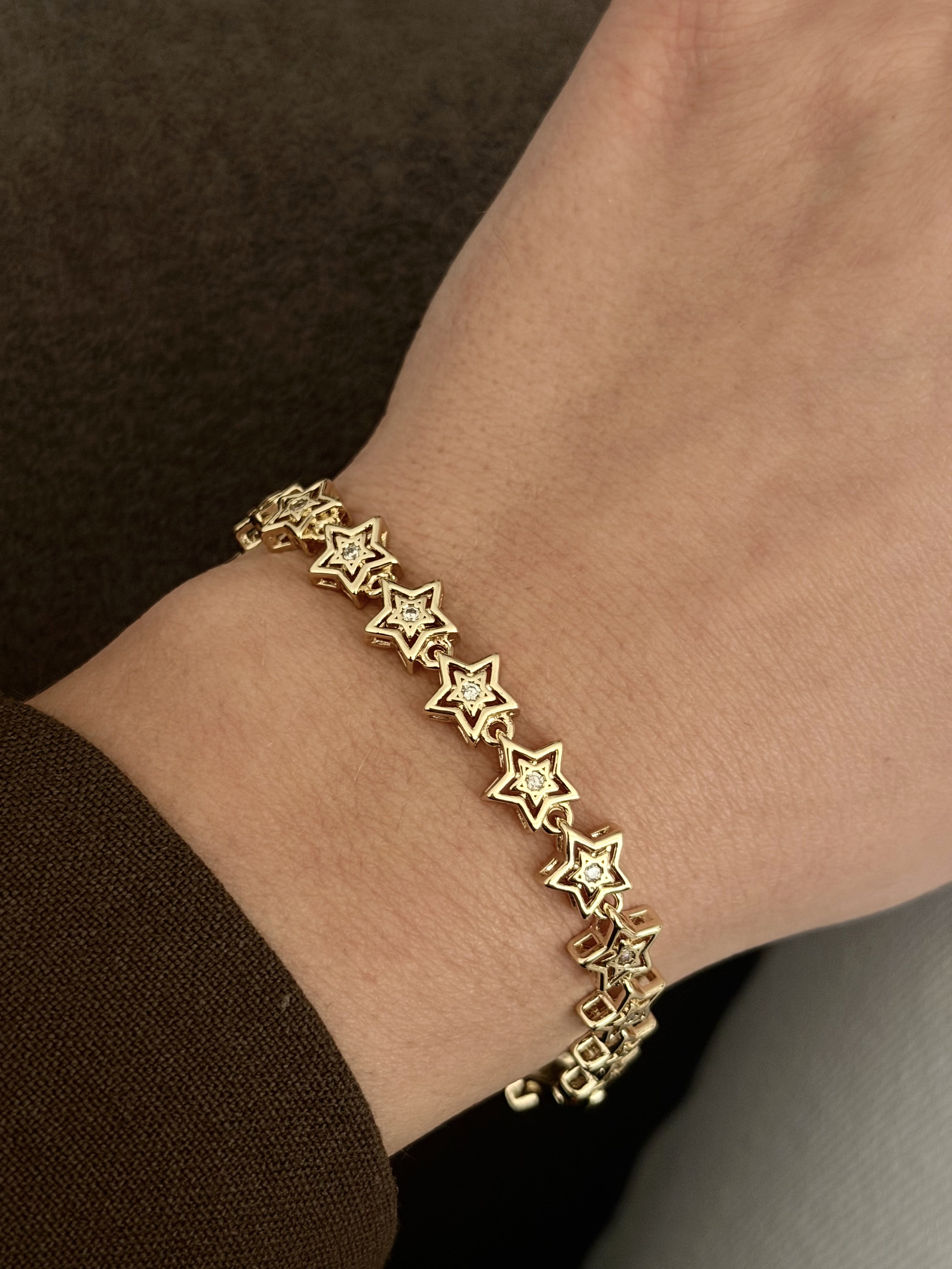CW1VPBRCLT0033-gold-cutout-star-motif-cz-accent-tennis-bracelet-catwalkjewellery wholesale jewelry BRACELETS  Catwalk Jewellery Europe