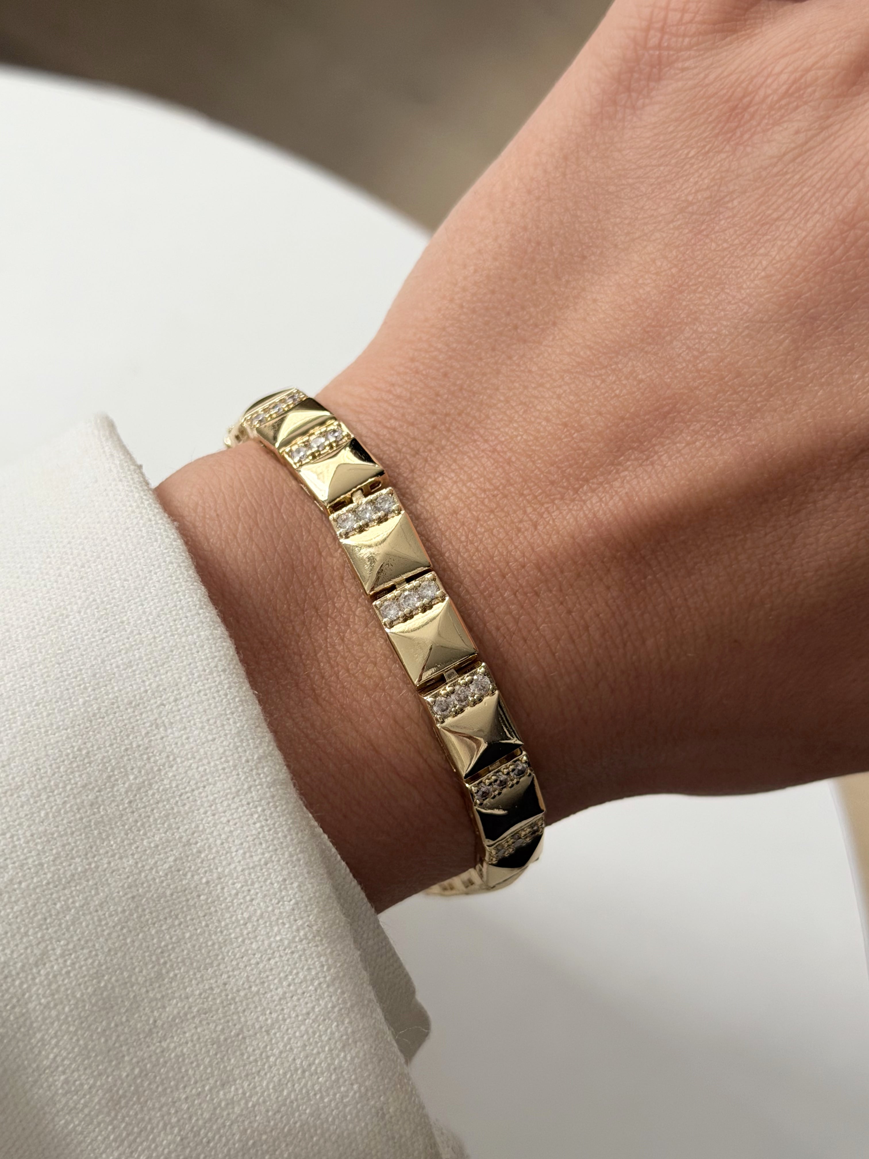 CW1VPBRCLT0053-gold-cz-pave-pyramid-studded-rectangular-link-bracelet-catwalkjewellery wholesale jewelry BRACELETS  Catwalk Jewellery Europe