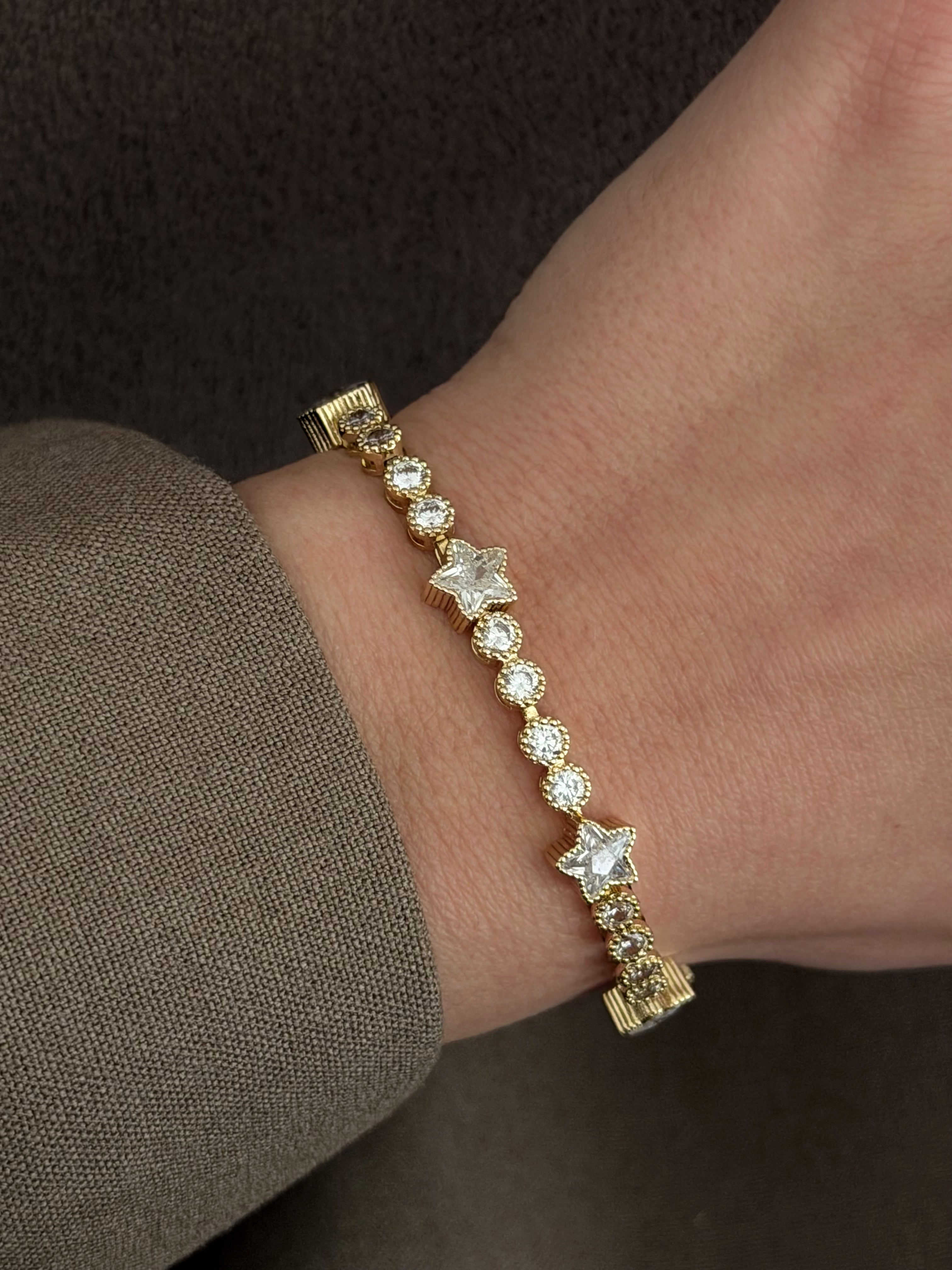 CW1VPBRCLT0055-gold-cz-pave-alternating-star-and-round-halo-link-bracelet-catwalkjewellery wholesale jewelry BRACELETS  Catwalk Jewellery Europe