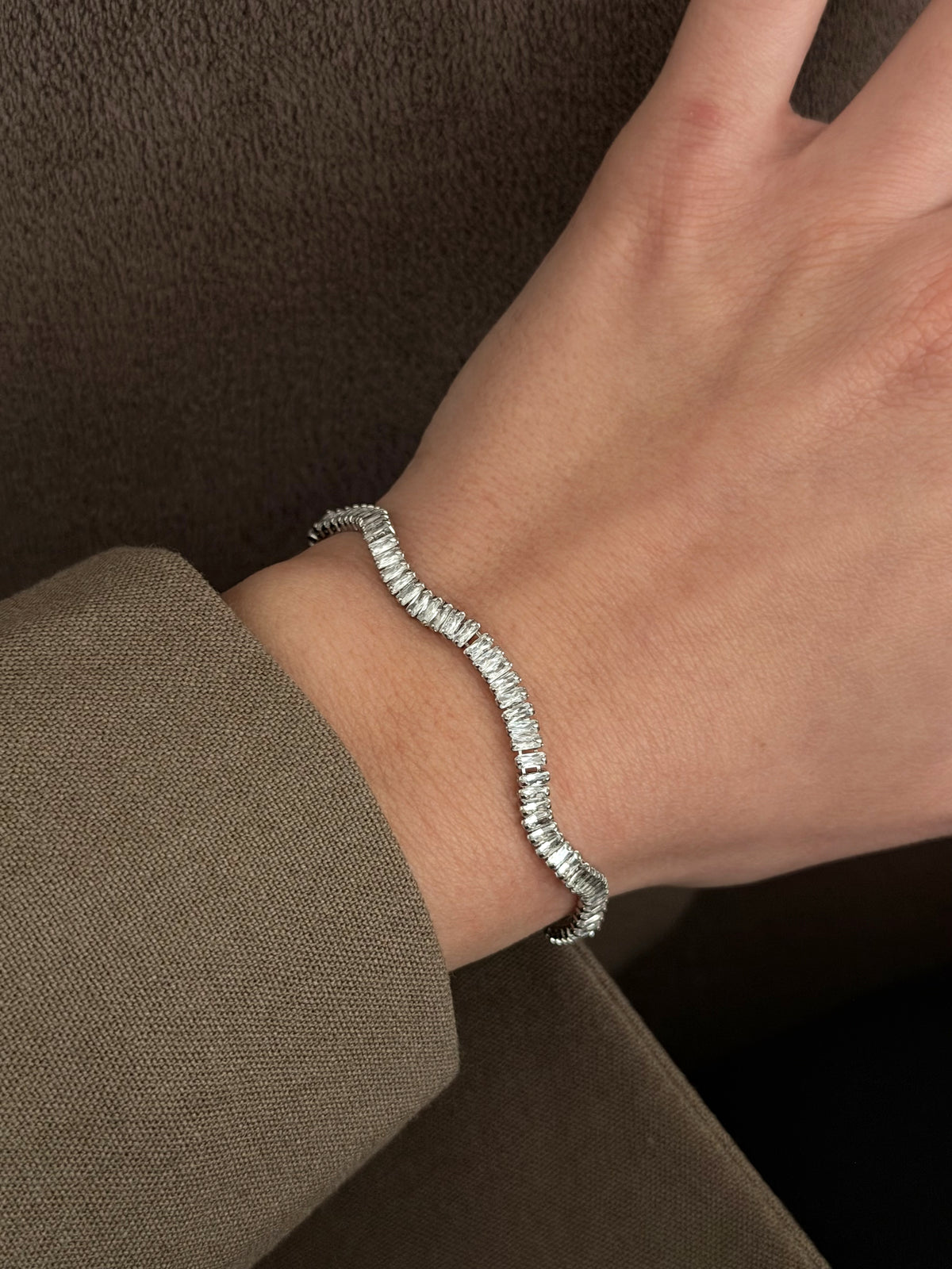 CW1VPBRCLT0056-silver-baguette-cz-pave-wavy-curved-tennis-bracelet-catwalkjewellery wholesale jewelry BRACELETS  Catwalk Jewellery Europe