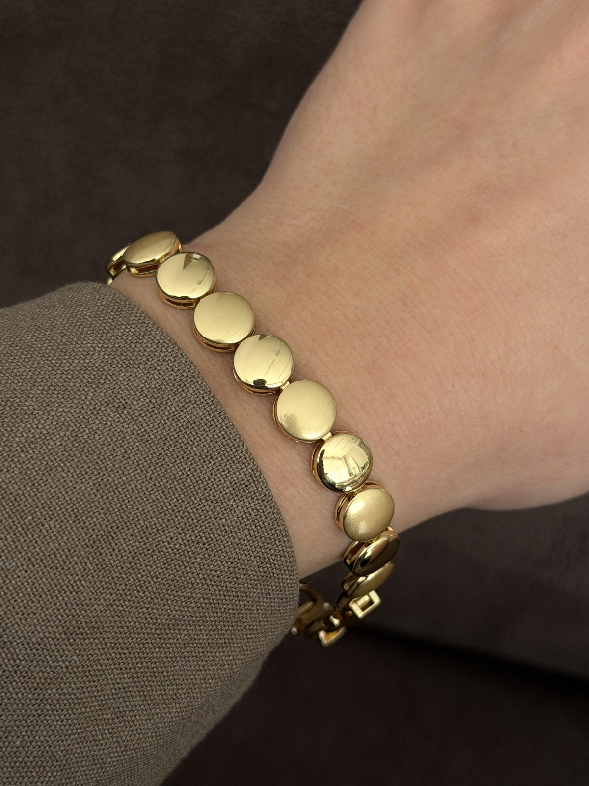 CW1VPBRCLT0063-gold-solid-round-disc-coin-link-bracelet-catwalkjewellery wholesale jewelry BRACELETS  Catwalk Jewellery Europe