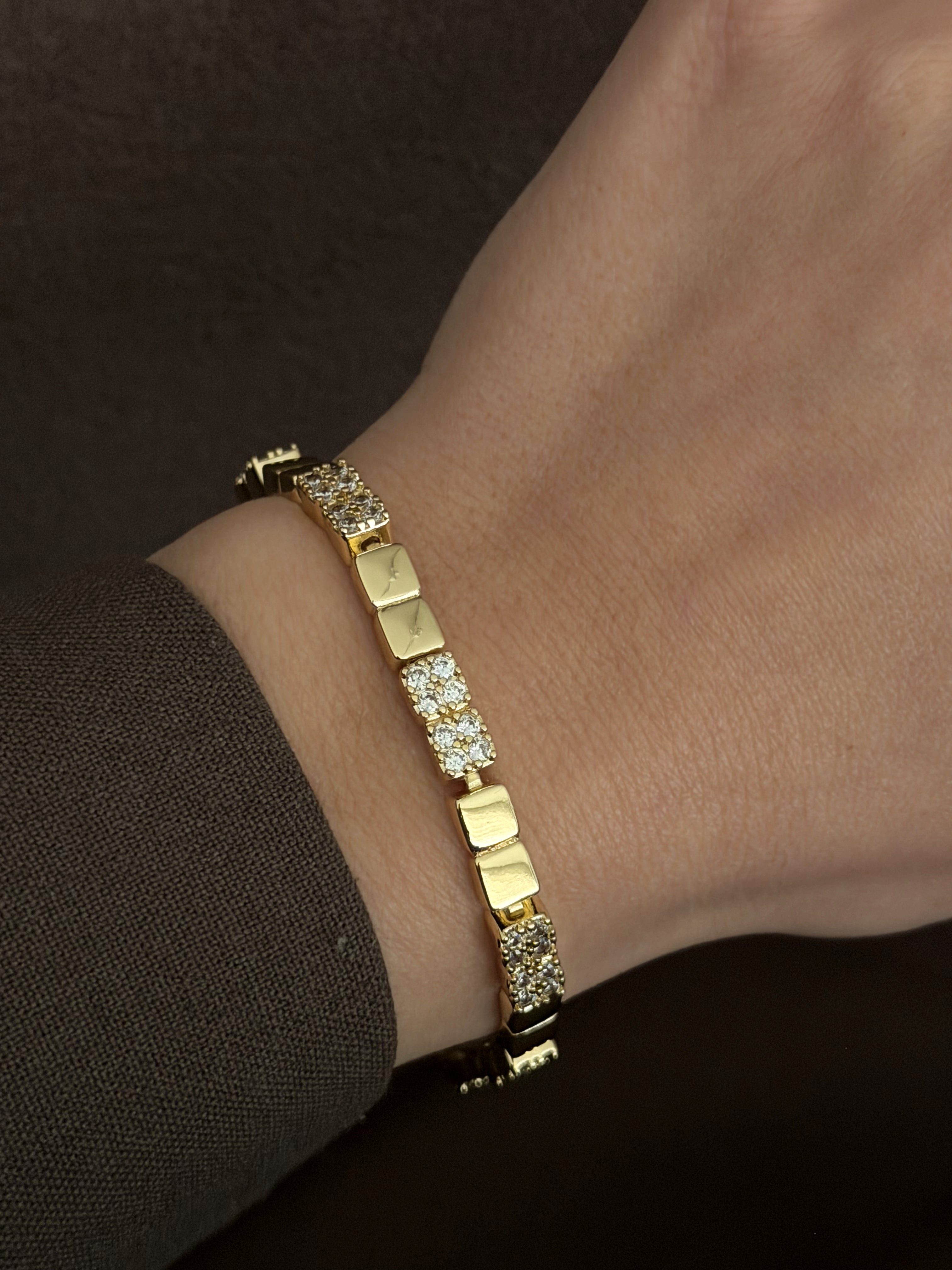 CW1VPBRCLT0066-gold-cz-pave-alternating-square-link-bracelet-catwalkjewellery wholesale jewelry BRACELETS  Catwalk Jewellery Europe