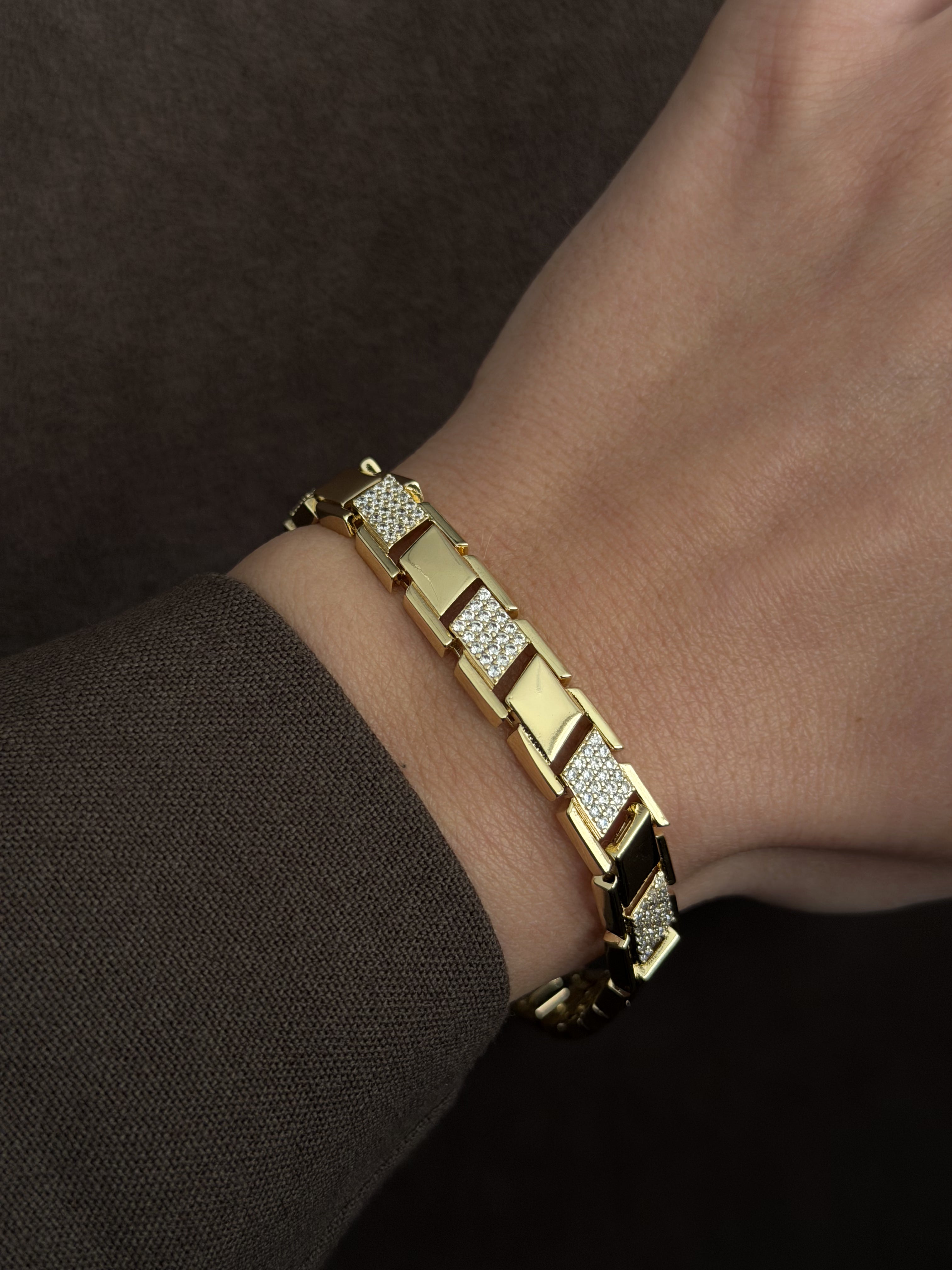 CW1VPBRCLT0076-gold-cz-pave-alternating-rectangular-bar-link-bracelet-catwalkjewellery wholesale jewelry BRACELETS  Catwalk Jewellery Europe