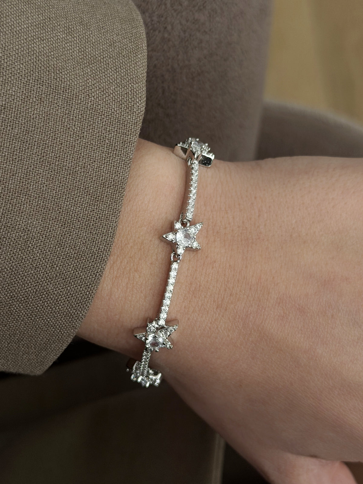 CW1VPBRCLT00110-silver-cz-pave-star-motif-station-bar-bracelet-catwalkjewellery wholesale jewelry BRACELETS  Catwalk Jewellery Europe