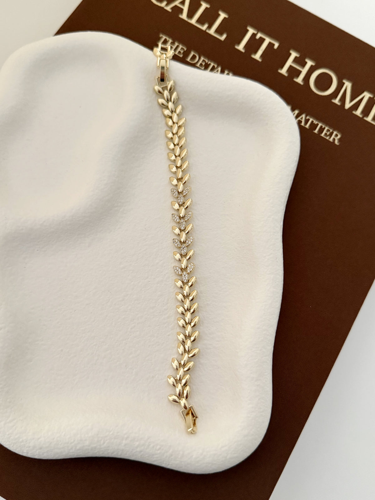 CW1VPBRCLT00131-gold-delicate-cz-pave-vine-leaf-link-bracelet-catwalkjewellery wholesale jewelry BRACELETS  Catwalk Jewellery Europe