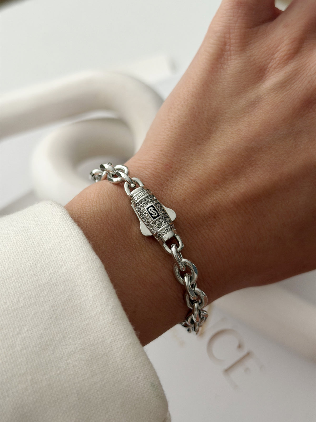 CW1VPBRCLT0098-silver-cz-pave-buckle-clasp-cable-chain-bracelet-catwalkjewellery wholesale jewelry BRACELETS  Catwalk Jewellery Europe