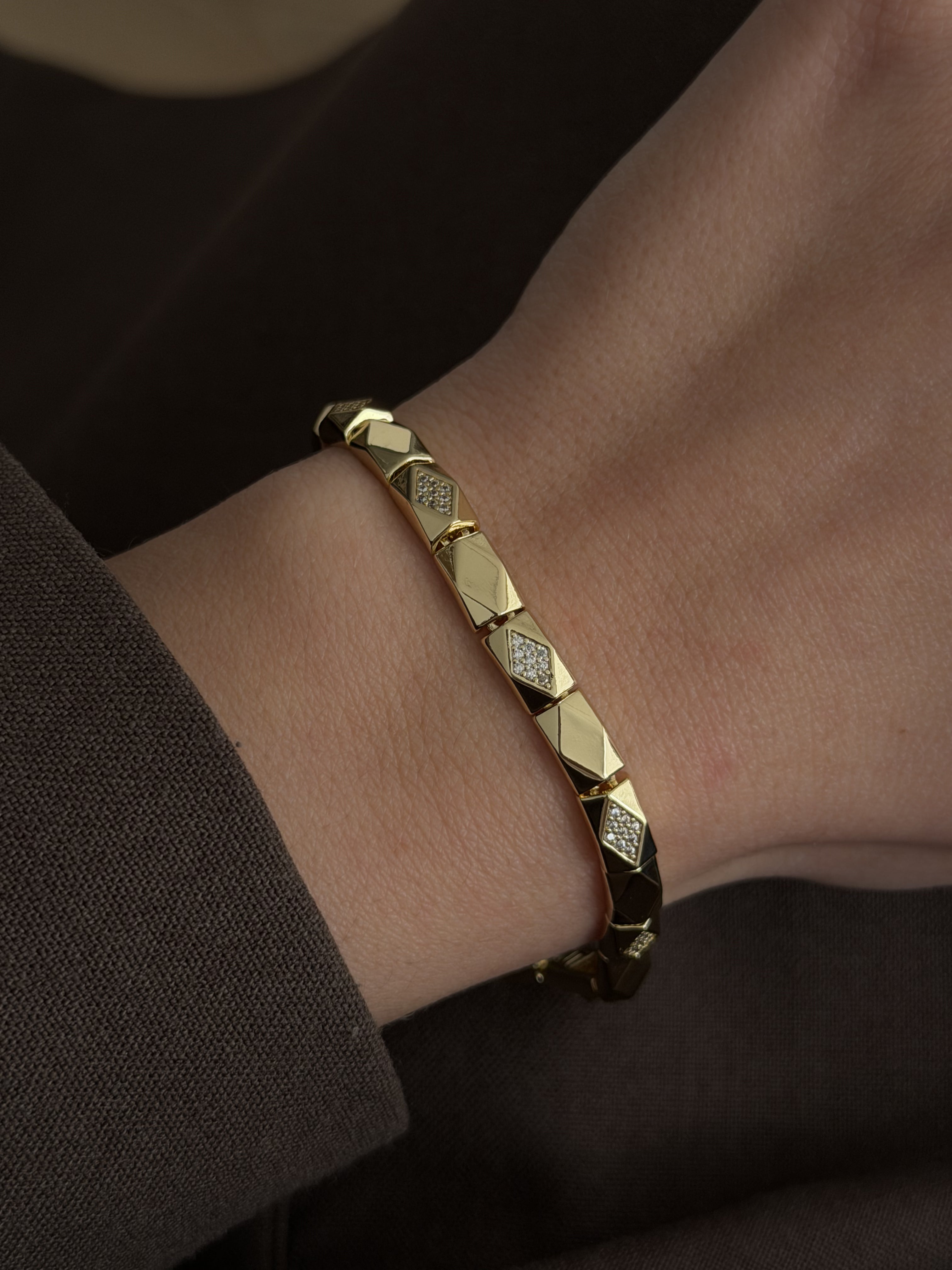 MY1VPBRCL00133 gold-bracelet-stainless-steel-wholesale-myaccessories wholesale jewelry BRACELETS  Catwalk Jewellery Europe