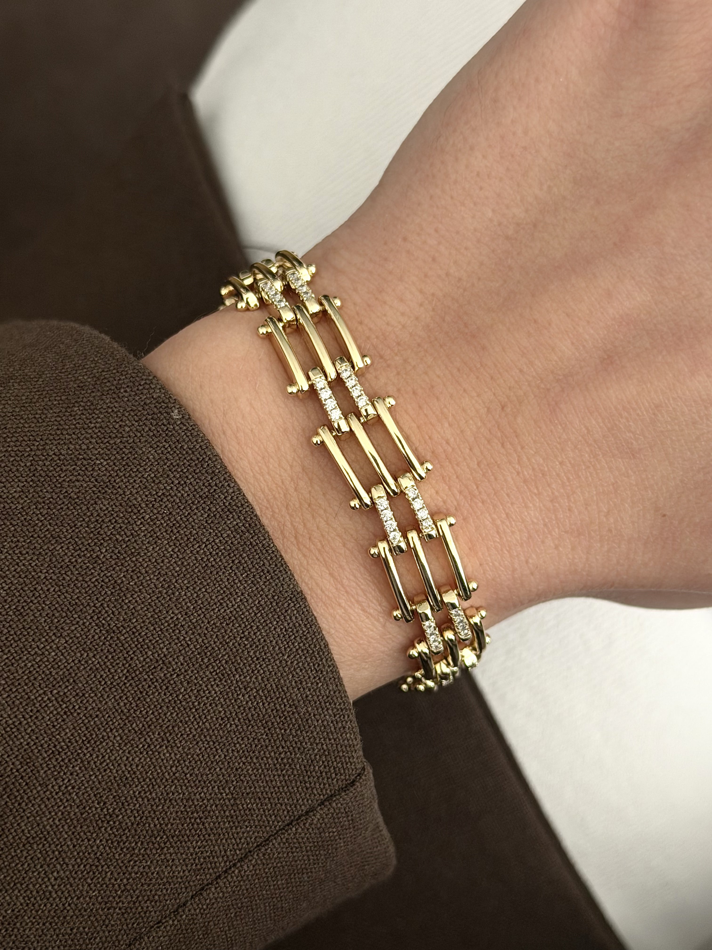 MY1VPBRCL00145 gold-bracelet-stainless-steel-wholesale-myaccessories wholesale jewelry BRACELETS  Catwalk Jewellery Europe