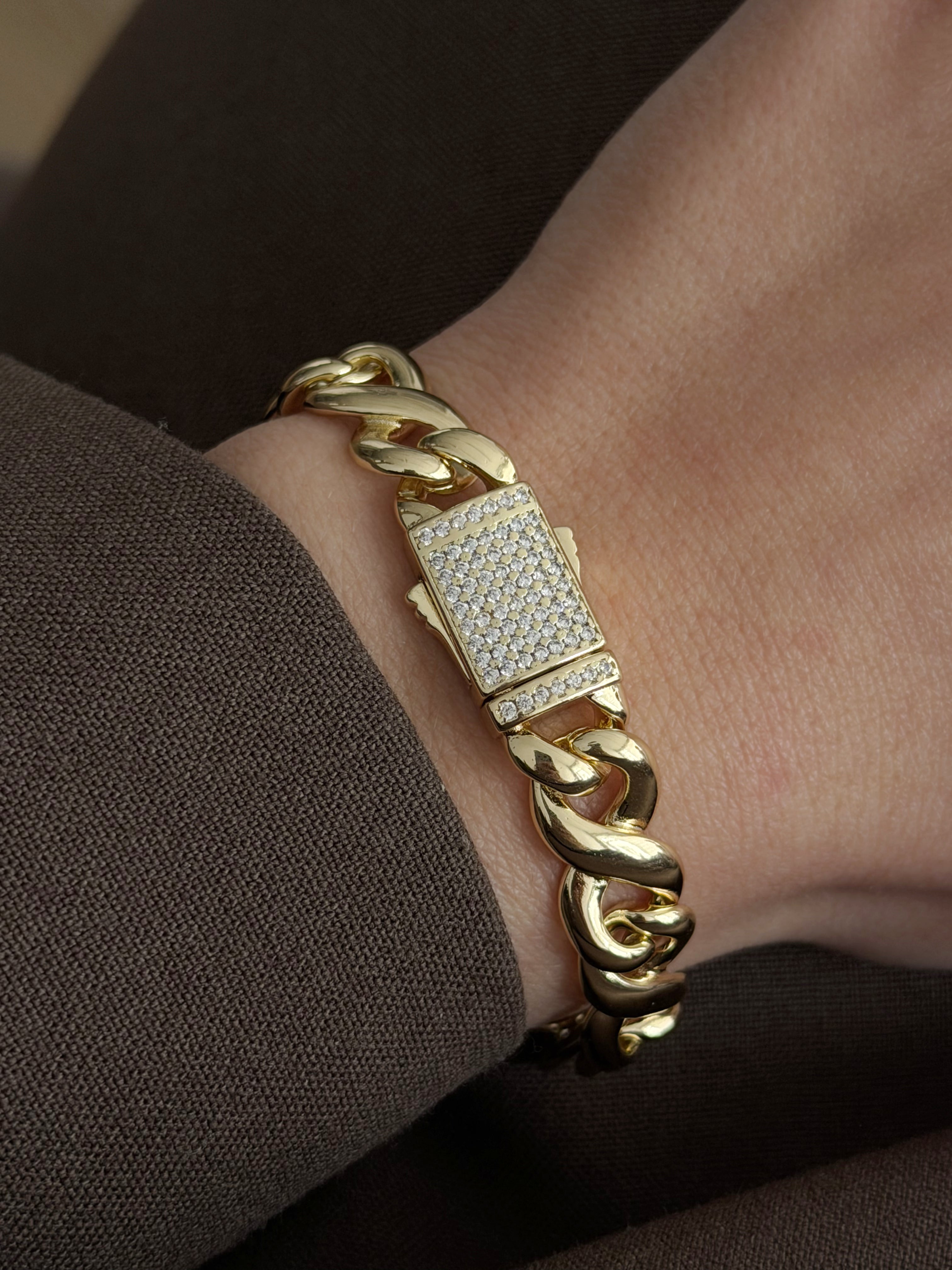 Gold Cz Pave Buckle Clasp Chunky Curb Chain Bracelet wholesale jewelry BRACELETS  Catwalk Jewellery Europe