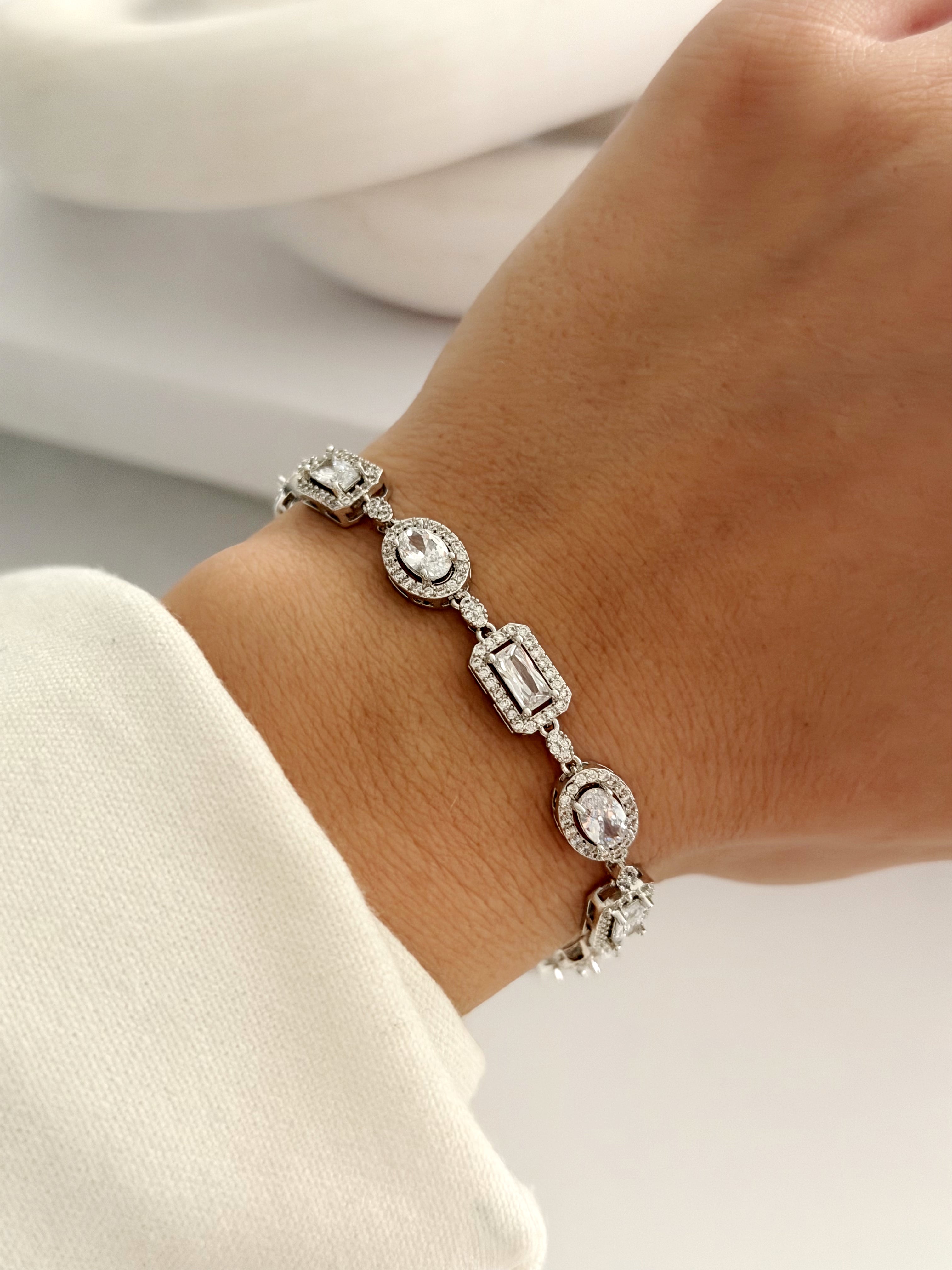 Silver Cz Pave Alternating Oval And Emerald Halo Link Bracelet wholesale jewelry BRACELETS  Catwalk Jewellery Europe