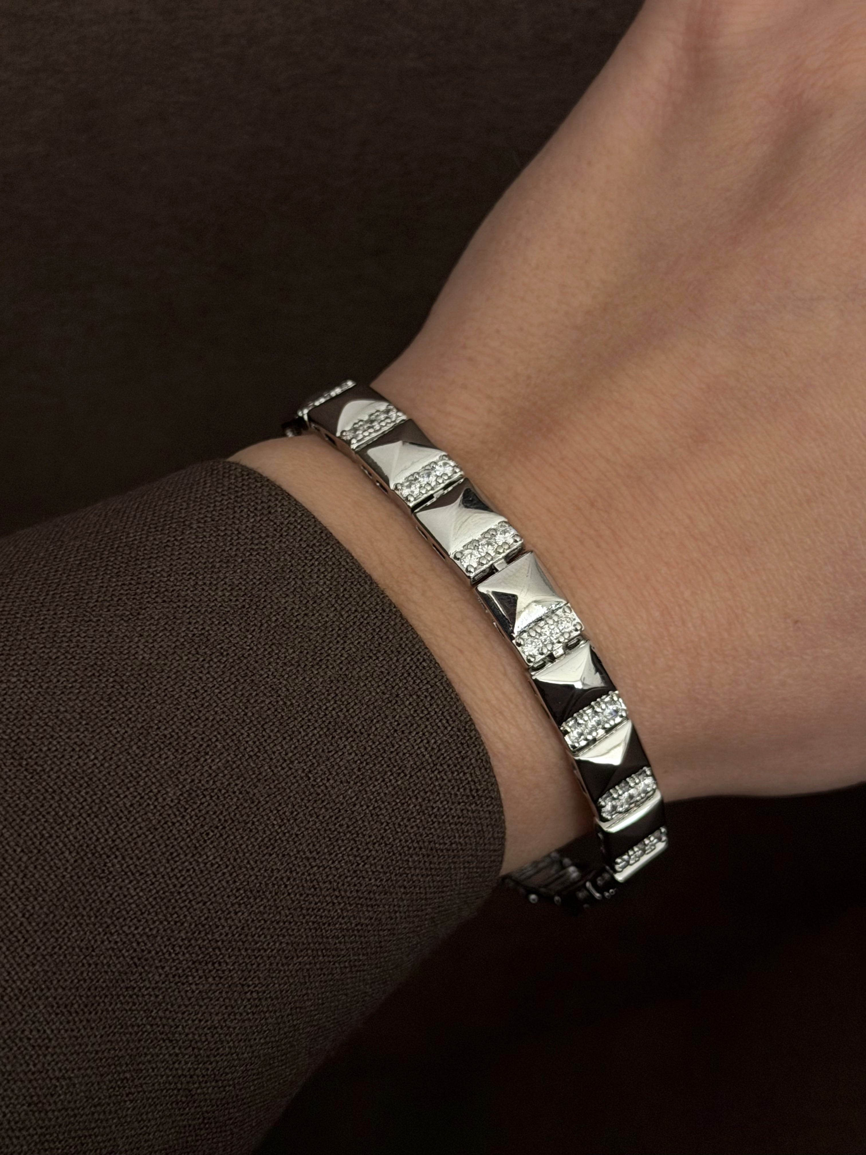 Silver Cz Pave Pyramid Studded Rectangular Link Bracelet wholesale jewelry BRACELETS  Catwalk Jewellery Europe